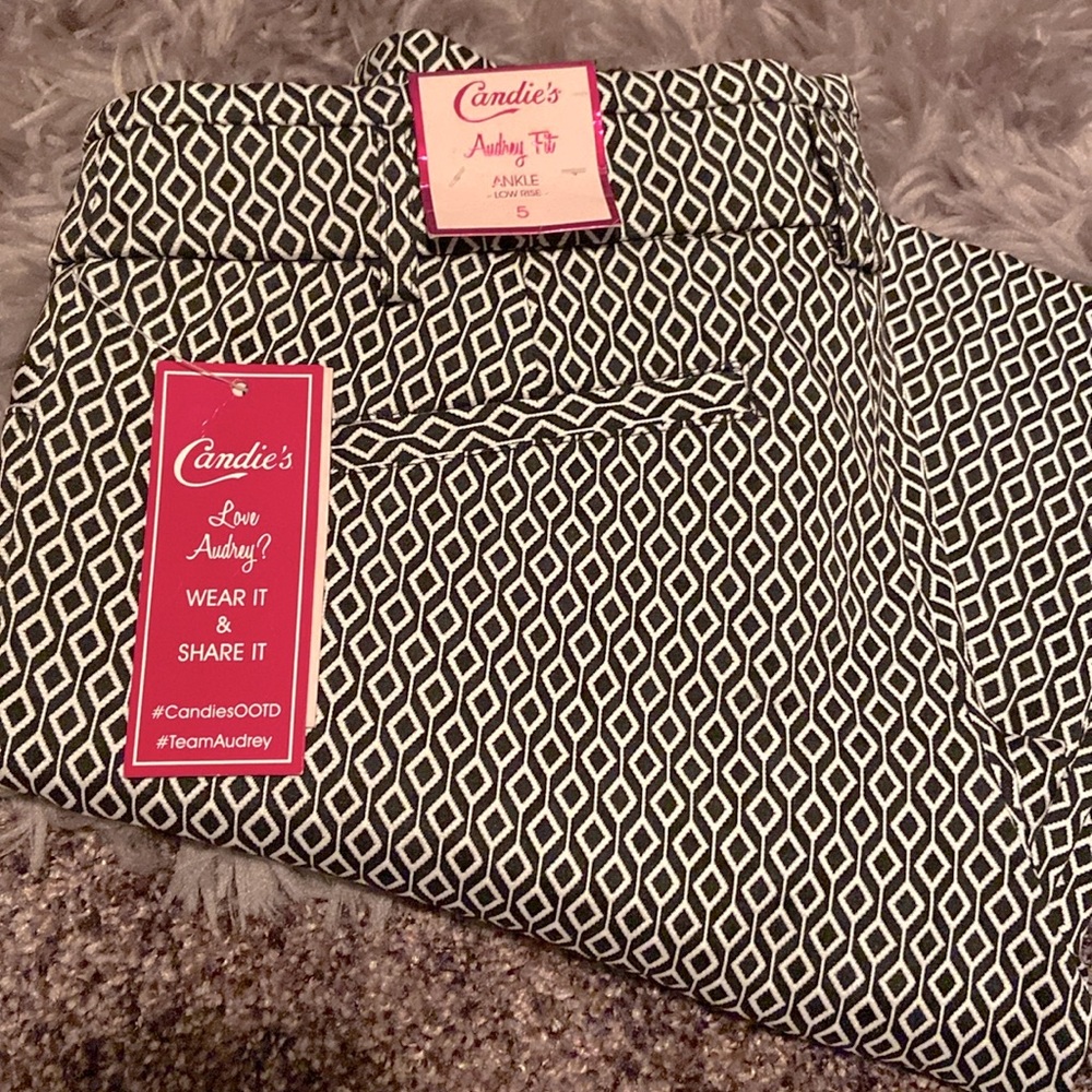 NWT Candies “Audrey fit” ankle low rise pants, lovely fall pants
